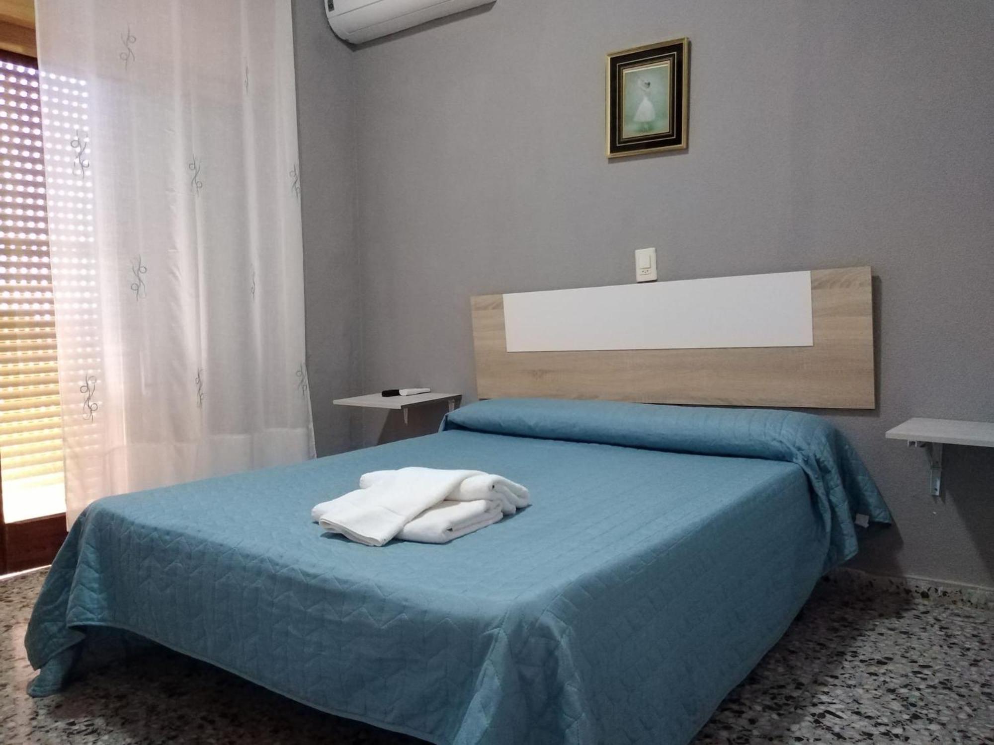 Vacansis Habitaciones De Hostal A Primera Linea De Playa En Cullera Bagian luar foto